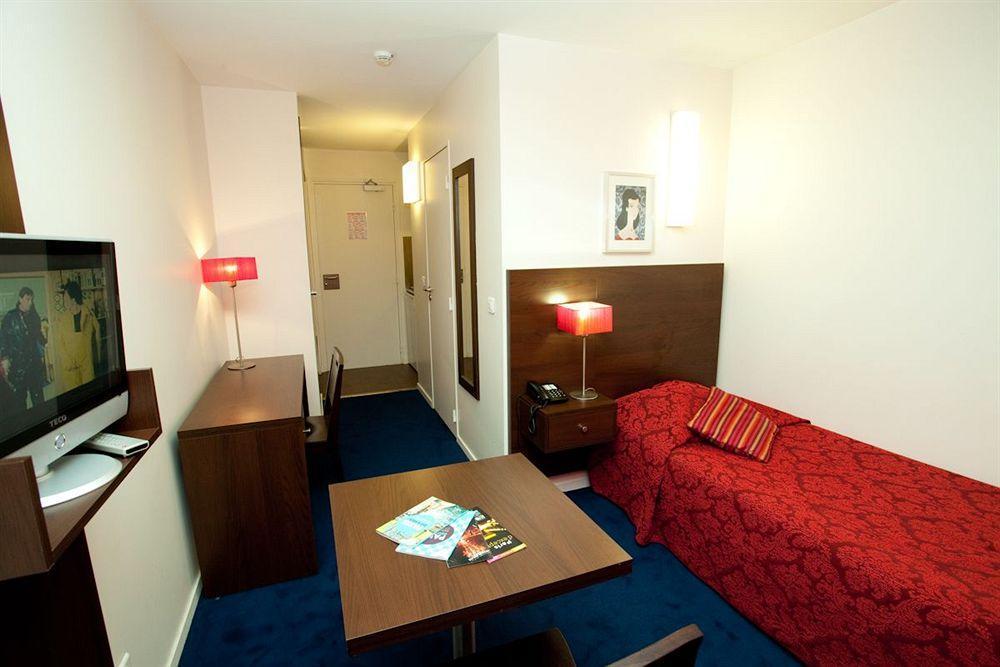 อะดาโจ แอคเสส ปารีส บาสตีย์ อพาร์ตโฮเต็ล Aparthotel ภายนอก รูปภาพ